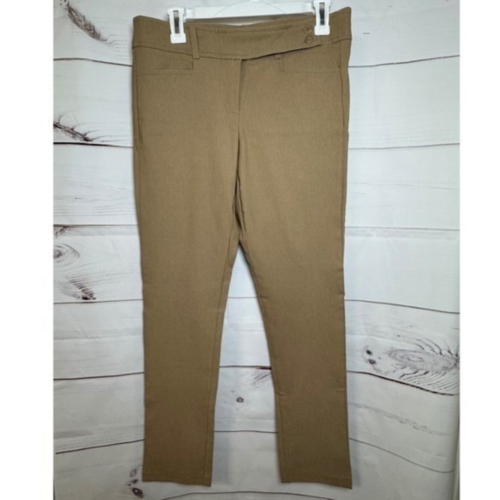 NWT Women's Khaki Pants /‎ Size Large / Sku0060